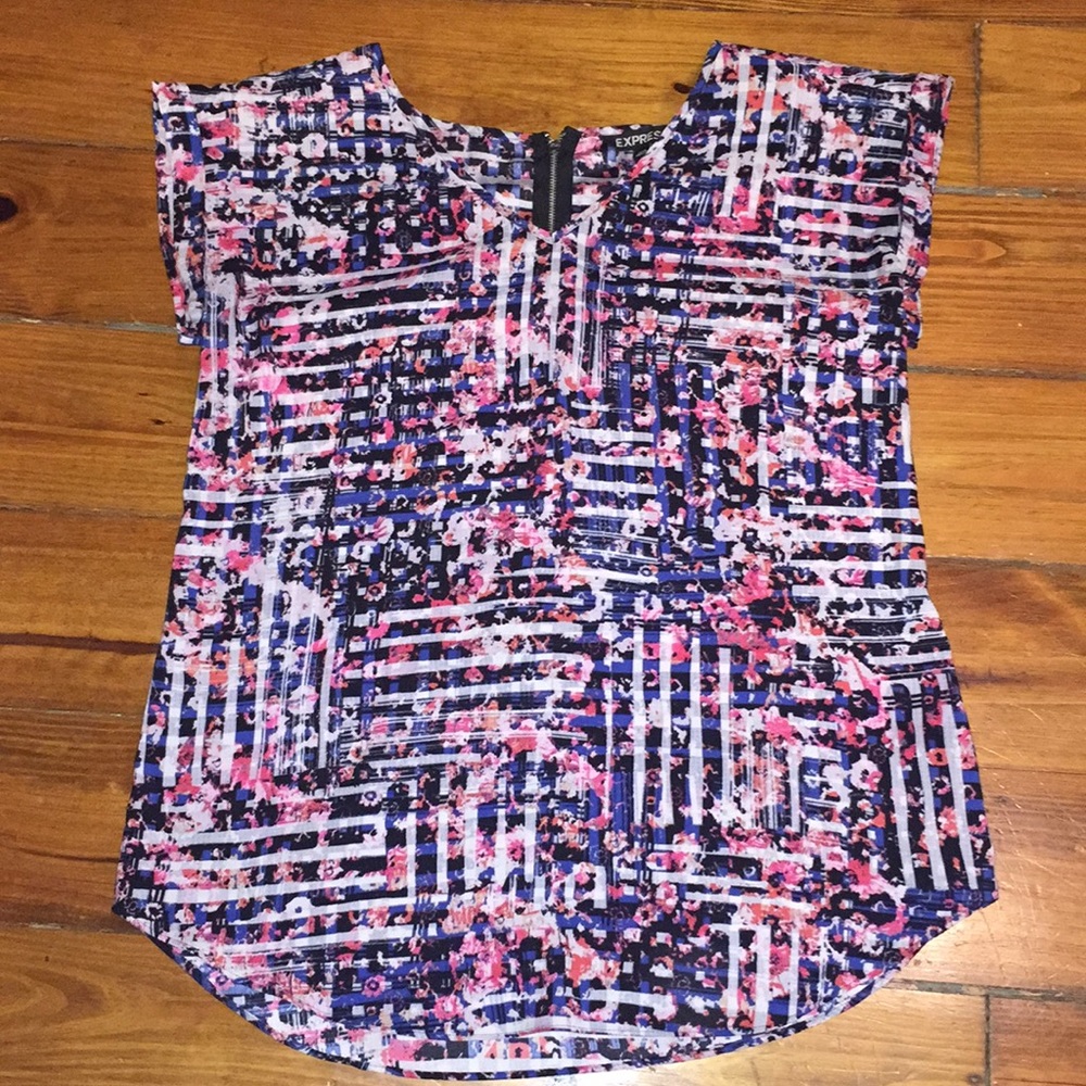 Express Silky Top - Picture 1 of 3